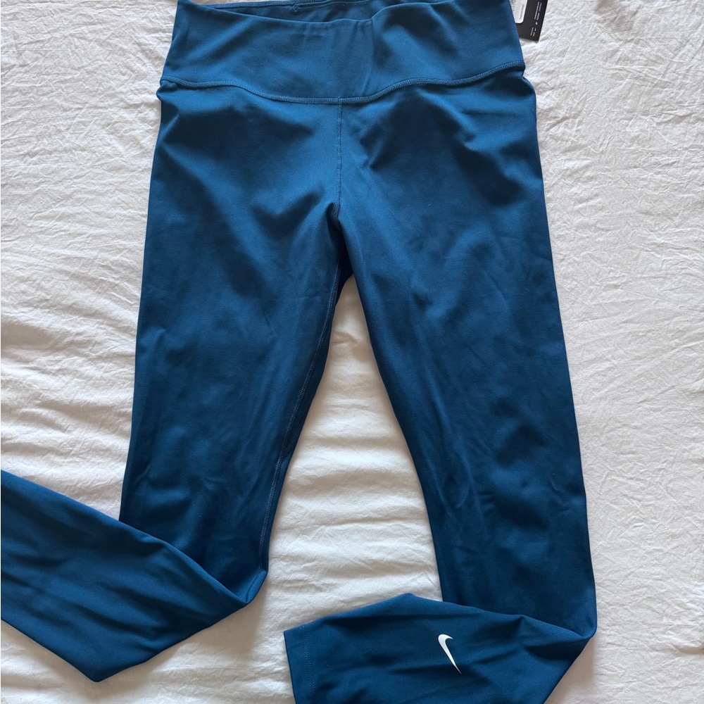 Nike Women’s Blue Leggings